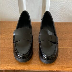 Old Navy Women's Black chunky Loafers